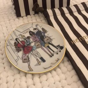 Henri bendel ring dish